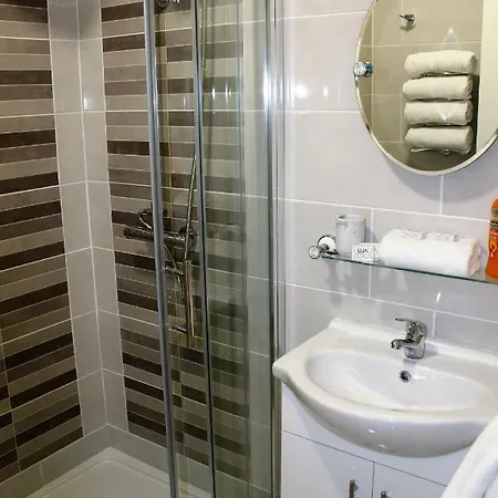 Wild Atlantic 2g Orchard Crescent Apartman